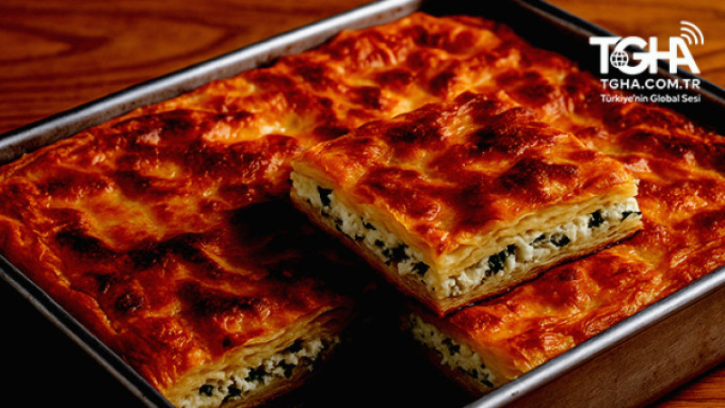 Saatler süren uğraşlar tarihe karışıyor: Efsane börek artık yarım saatte sofrada!